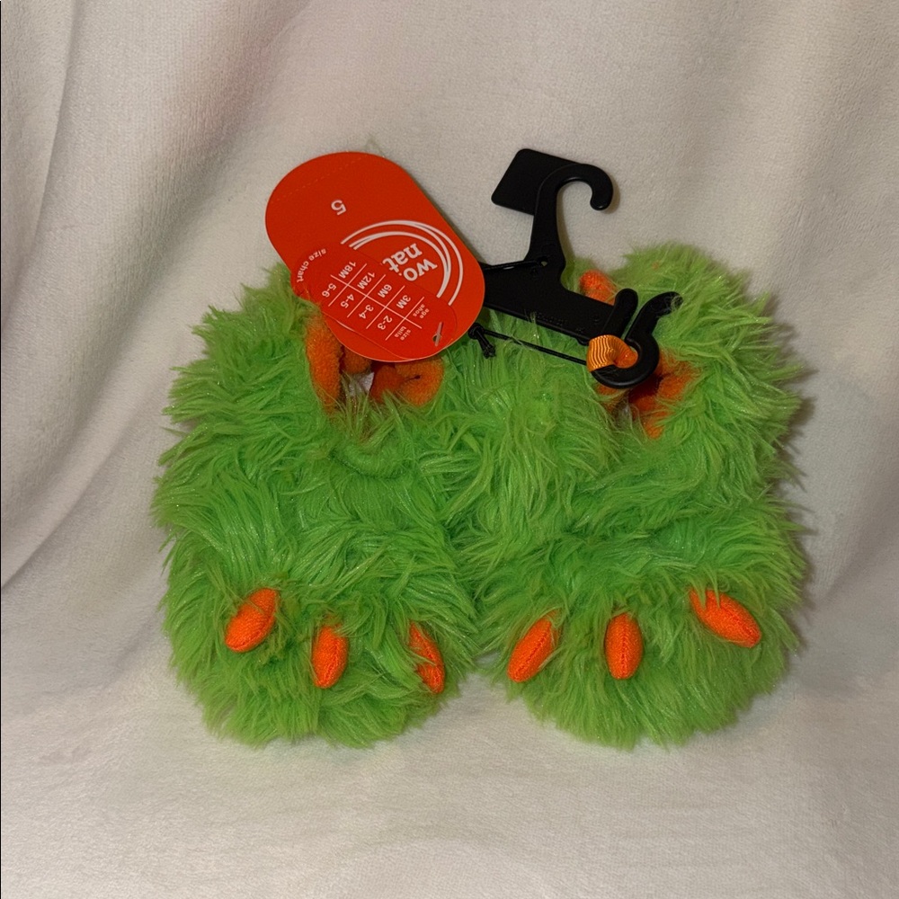 Wonder Furry Monster Slippers NWT